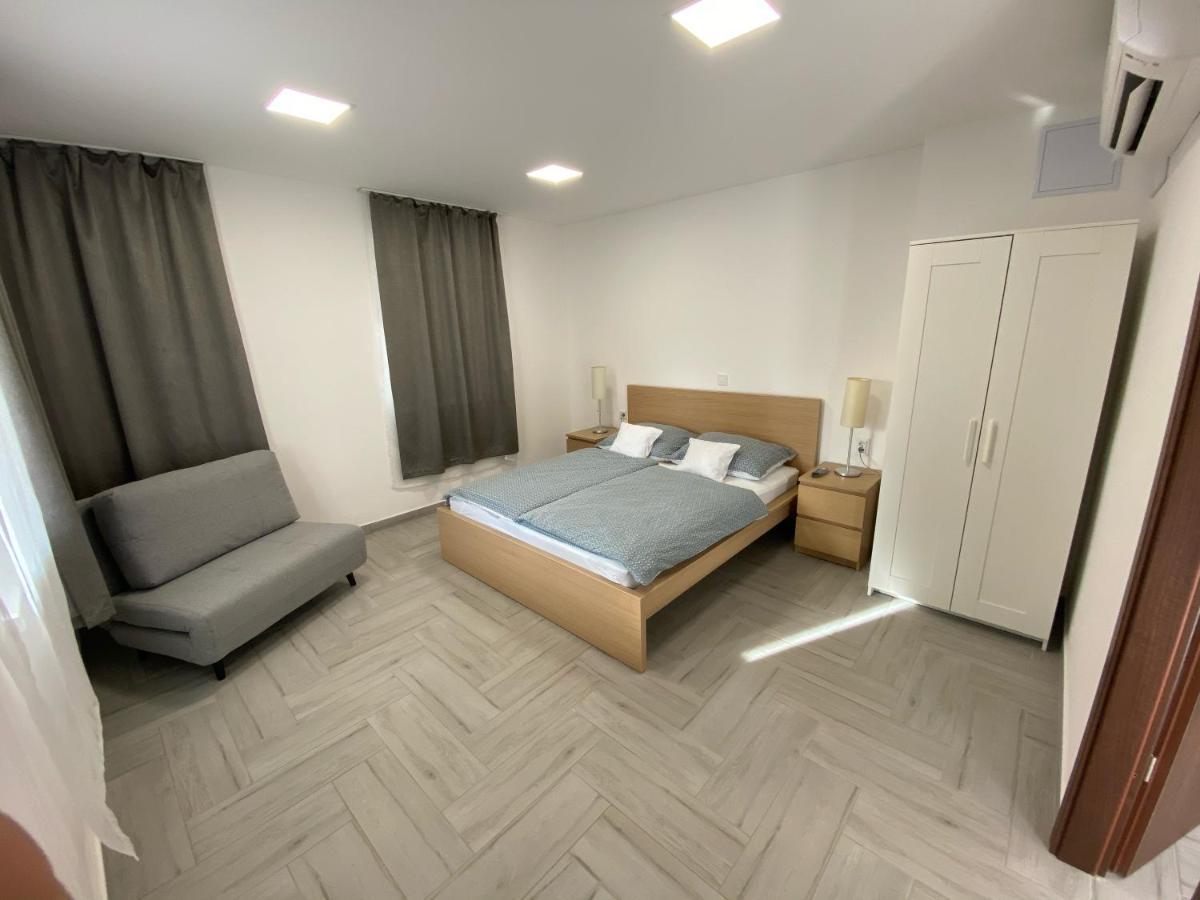Sulyom Panzio Appartement Tiszafüred Buitenkant foto