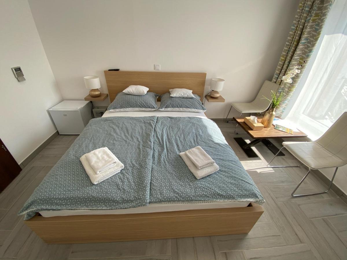 Sulyom Panzio Appartement Tiszafüred Buitenkant foto